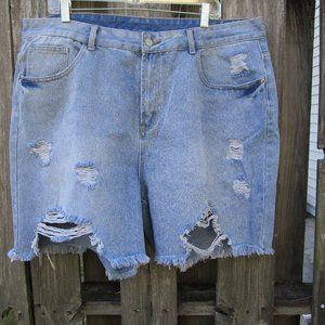 Shein Women's Cut-Off Shorts Plus Size 3XL Distressed Blue Denim Pockets Fringe
